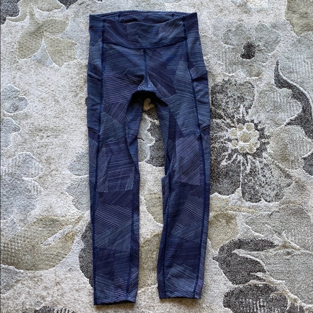 Lululemon crop leggings very lightly worn